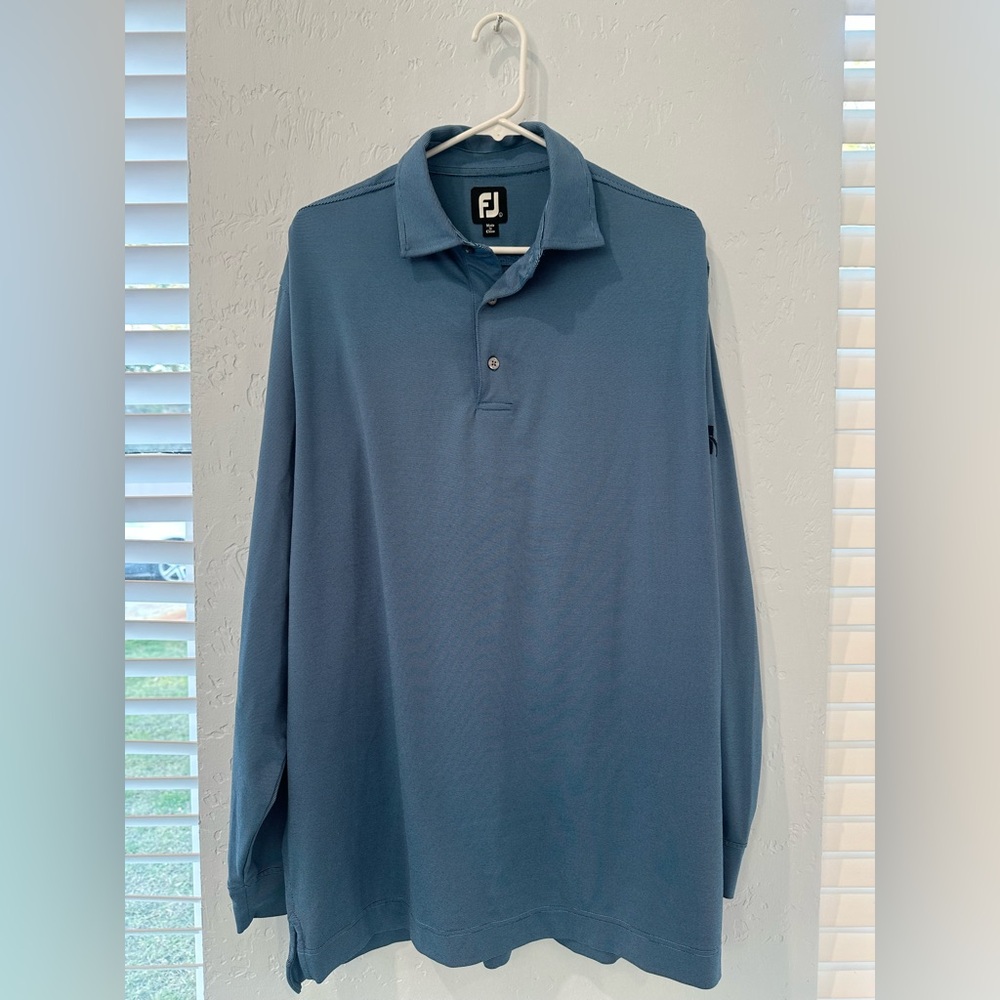 Blue Polo Shirt with Classic Fit and Versatile Style